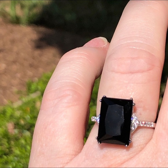 🤩Elegant Black & White 925 Sterling Ring-see option - Picture 4 of 5